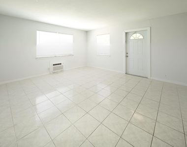 216 S Ocean Breeze - Photo Thumbnail 7