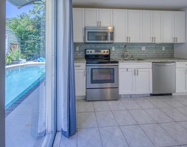 216 S Ocean Breeze - Photo Thumbnail 11