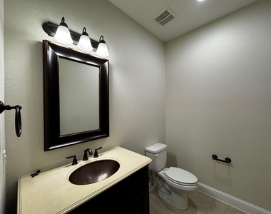 1481 Kirkwood Lane - Photo Thumbnail 3