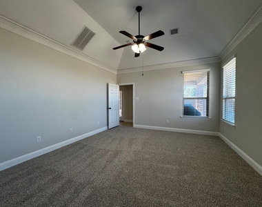 1481 Kirkwood Lane - Photo Thumbnail 8
