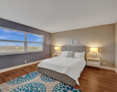 2829 Ne 33rd Court - Photo Thumbnail 13