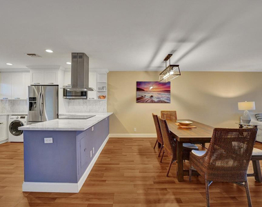 2829 Ne 33rd Court - Photo Thumbnail 4