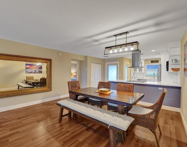 2829 Ne 33rd Court - Photo Thumbnail 7