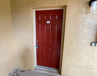 4783 Via Palm Lakes - Photo Thumbnail 2