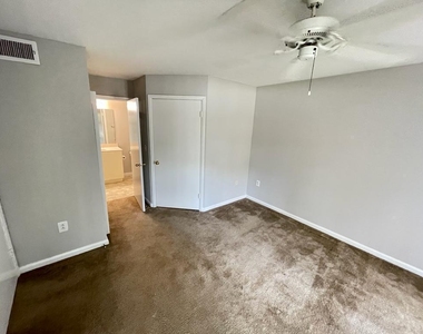 4783 Via Palm Lakes - Photo Thumbnail 12