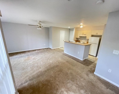 4783 Via Palm Lakes - Photo Thumbnail 7