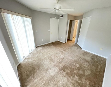 4783 Via Palm Lakes - Photo Thumbnail 11
