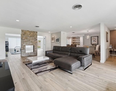 13 Little Harbor Way - Photo Thumbnail 4