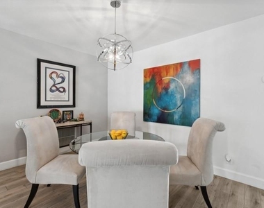 13 Little Harbor Way - Photo Thumbnail 7
