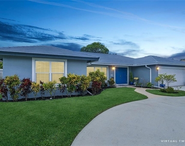 13 Little Harbor Way - Photo Thumbnail 30