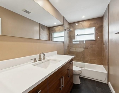 13 Little Harbor Way - Photo Thumbnail 20