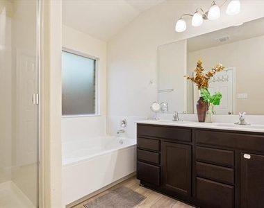 3105 Beutel Road - Photo Thumbnail 15