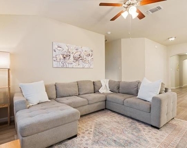 3105 Beutel Road - Photo Thumbnail 3