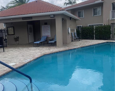 103 Riviera Circle - Photo Thumbnail 14