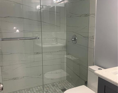103 Riviera Circle - Photo Thumbnail 9