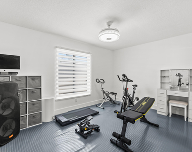 1821 Carissa Road - Photo Thumbnail 27