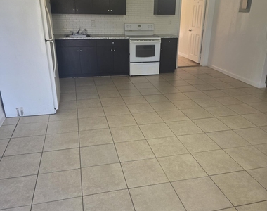2028 Funston Street - Photo Thumbnail 8