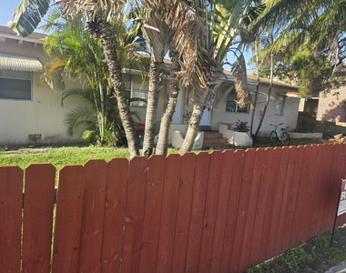 2028 Funston Street - Photo Thumbnail 5