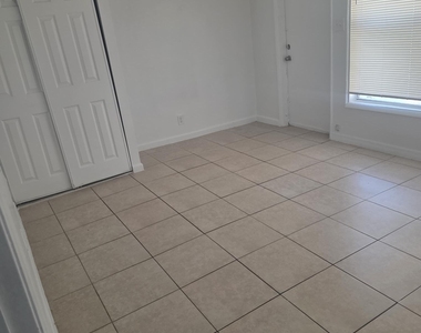 2028 Funston Street - Photo Thumbnail 2