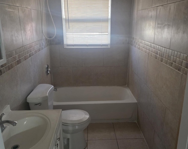 2028 Funston Street - Photo Thumbnail 6