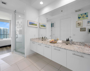 55 Se 6th Street - Photo Thumbnail 21
