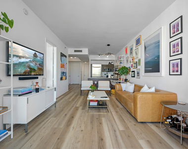 55 Se 6th Street - Photo Thumbnail 13