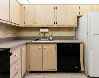 4324 Nw 9th Avenue - Photo Thumbnail 3
