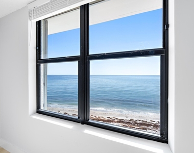 5480 N Ocean Drive - Photo Thumbnail 17