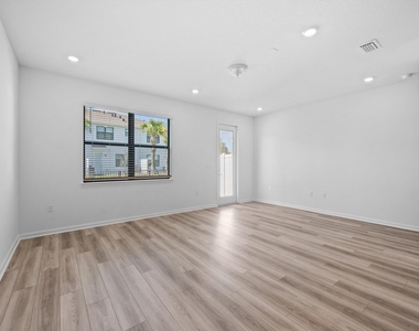 7638 Sw Lucy Lane - Photo Thumbnail 9