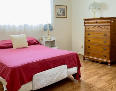 2801 Somerset Drive - Photo Thumbnail 34