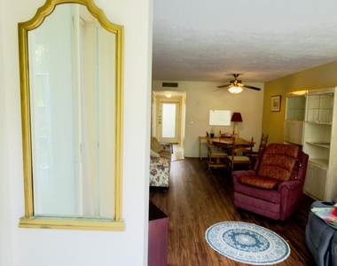 2801 Somerset Drive - Photo Thumbnail 22