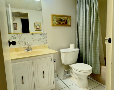 2801 Somerset Drive - Photo Thumbnail 41