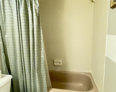 2801 Somerset Drive - Photo Thumbnail 42