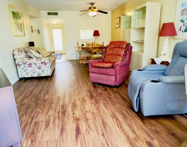 2801 Somerset Drive - Photo Thumbnail 23