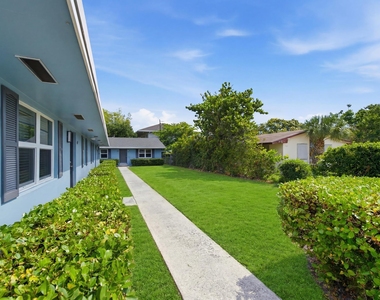 351 Wickline Boulevard - Photo Thumbnail 3