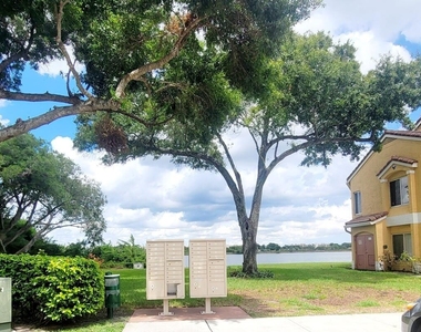 2667 Nw 33rd Street - Photo Thumbnail 27