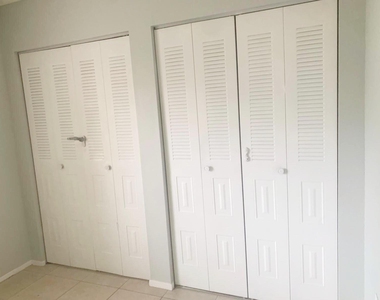 2667 Nw 33rd Street - Photo Thumbnail 14