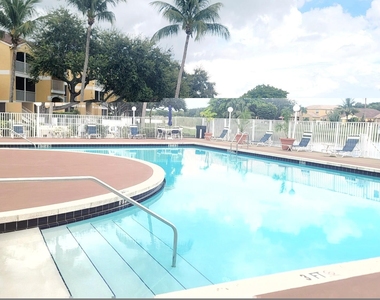 2667 Nw 33rd Street - Photo Thumbnail 1