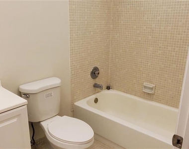 9706 S Belfort Circle - Photo Thumbnail 10