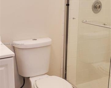 9706 S Belfort Circle - Photo Thumbnail 14