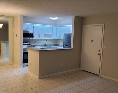 9706 S Belfort Circle - Photo Thumbnail 2