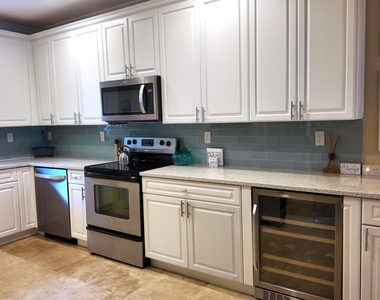 3038 Waterside Circle - Photo Thumbnail 11