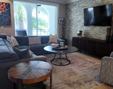 3038 Waterside Circle - Photo Thumbnail 6