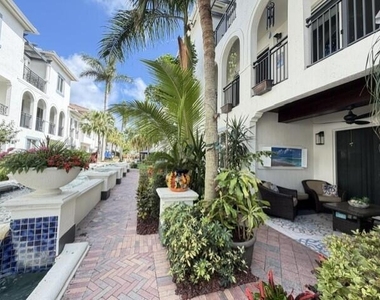 3038 Waterside Circle - Photo Thumbnail 2