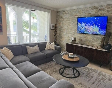 3038 Waterside Circle - Photo Thumbnail 8