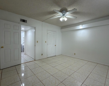 636 Nw 13th Street - Photo Thumbnail 7