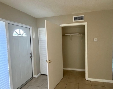 2130 Nw 58th Avenue - Photo Thumbnail 5