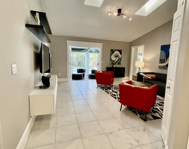 1259 Denlow Lane - Photo Thumbnail 43