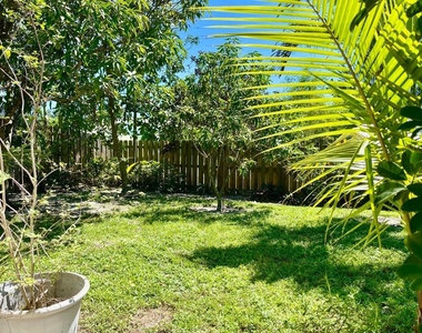 1259 Denlow Lane - Photo Thumbnail 70