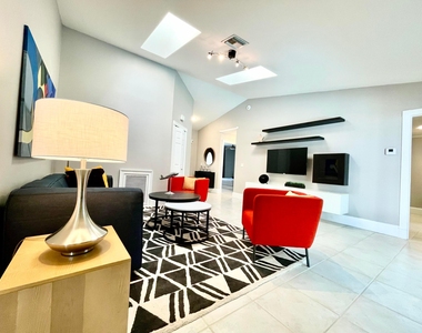 1259 Denlow Lane - Photo Thumbnail 46